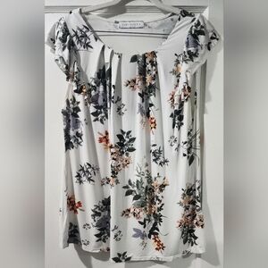 Suzy Shier White Floral Blouse